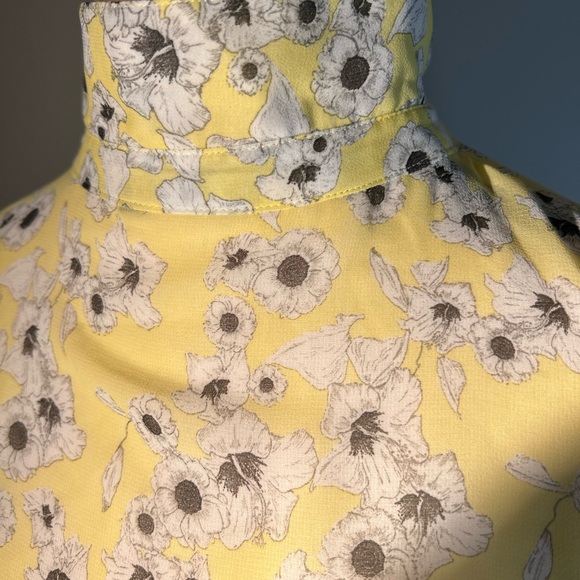 ZARA Chiffon Floral Yellow Women's Blouse with Clinched Waist Medium - Picture 2 of 10